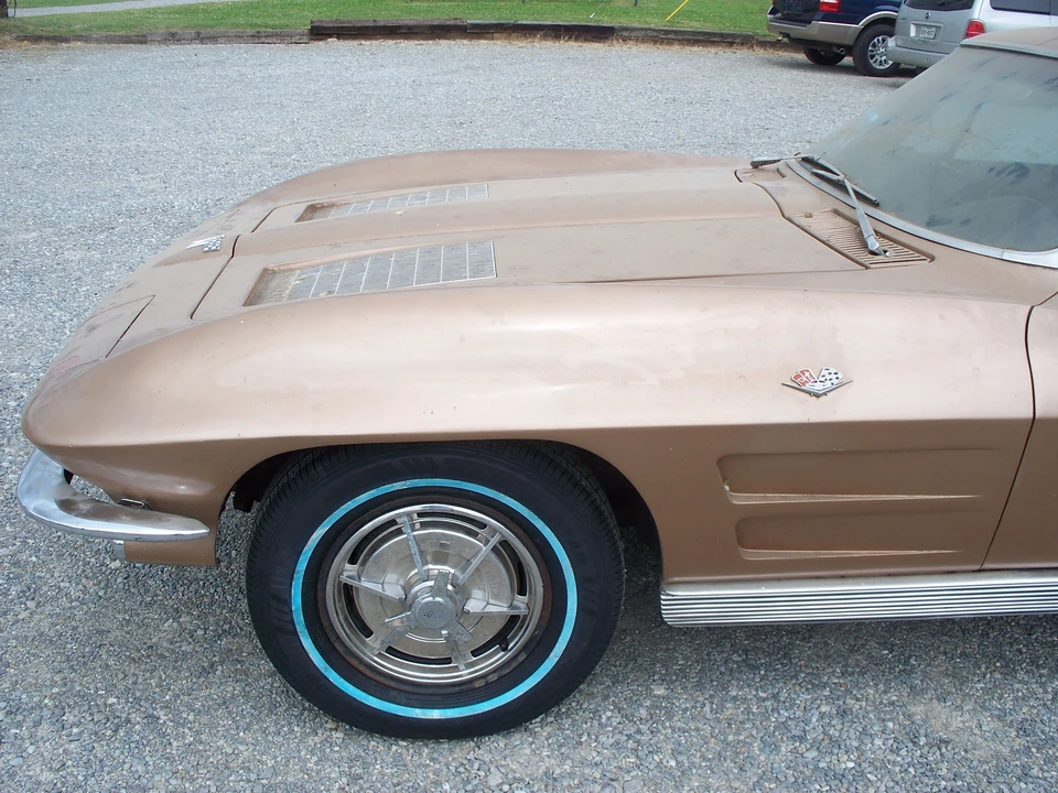 1963 Chevrolet Corvette C2 - Image 15 of 31