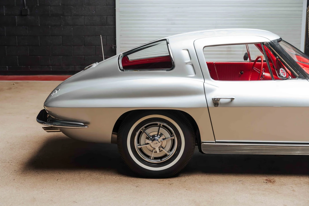 1963 Chevrolet Corvette C2 - Image 20 of 31