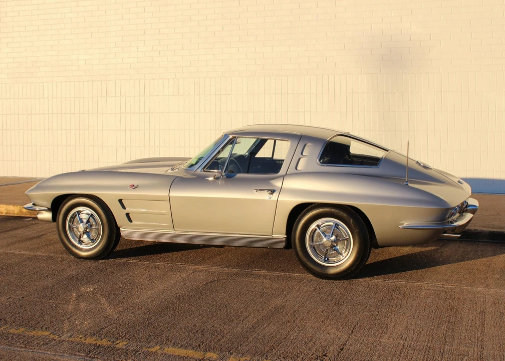 1963 Chevrolet Corvette C2 - Image 17 of 31