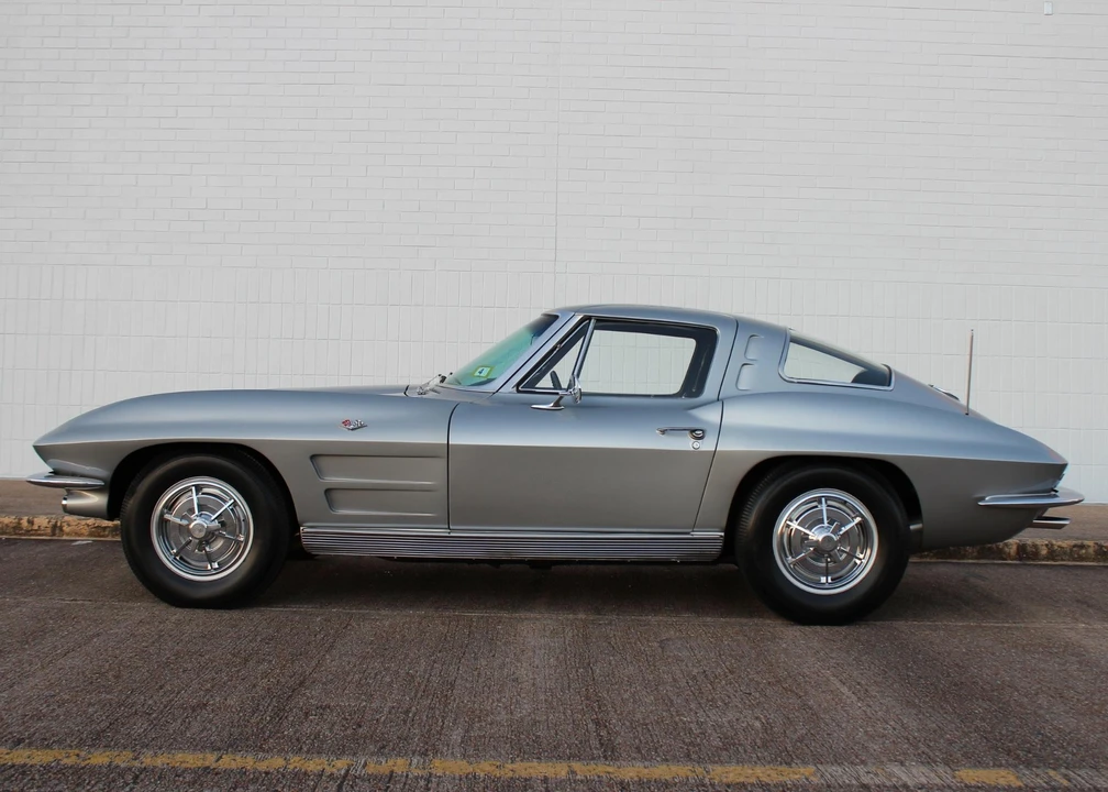 1963 Chevrolet Corvette C2 - Image 18 of 31