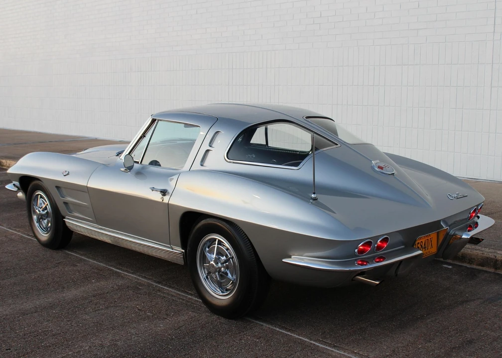 1963 Chevrolet Corvette C2 - Image 14 of 31