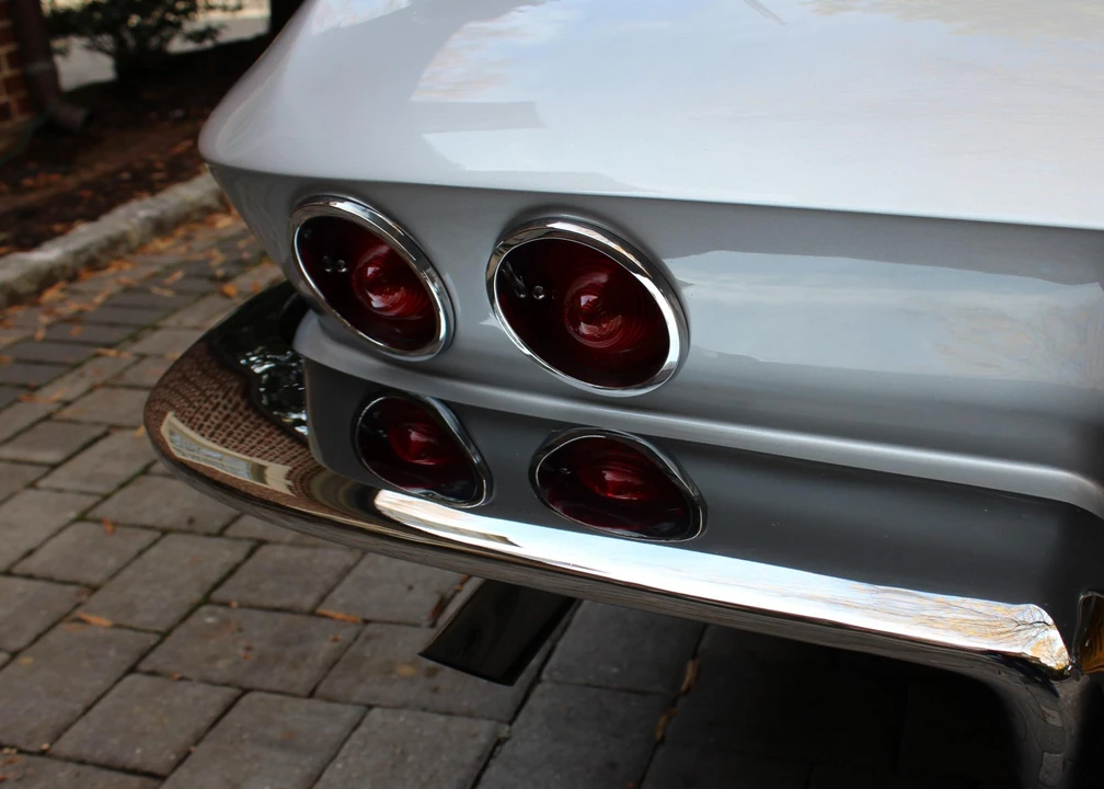 1963 Chevrolet Corvette C2 - Image 30 of 31