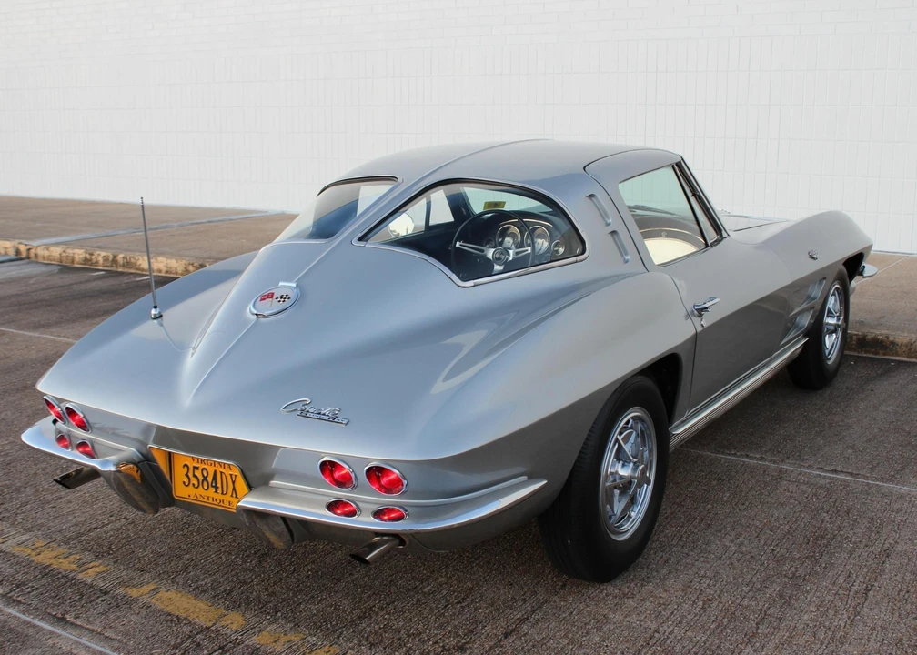 1963 Chevrolet Corvette C2 - Image 8 of 31