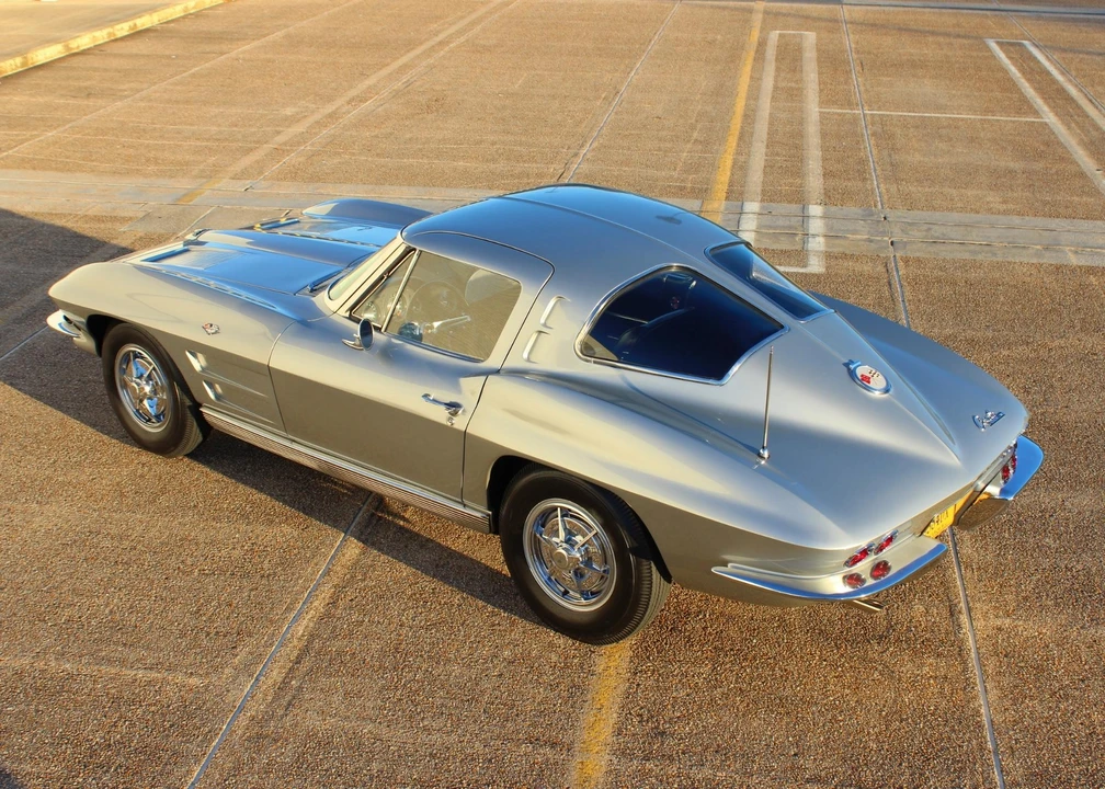1963 Chevrolet Corvette C2 - Image 16 of 31