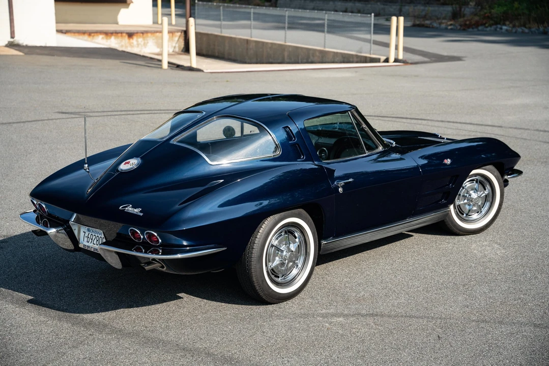 1963 Chevrolet Corvette C2 - Image 19 of 31