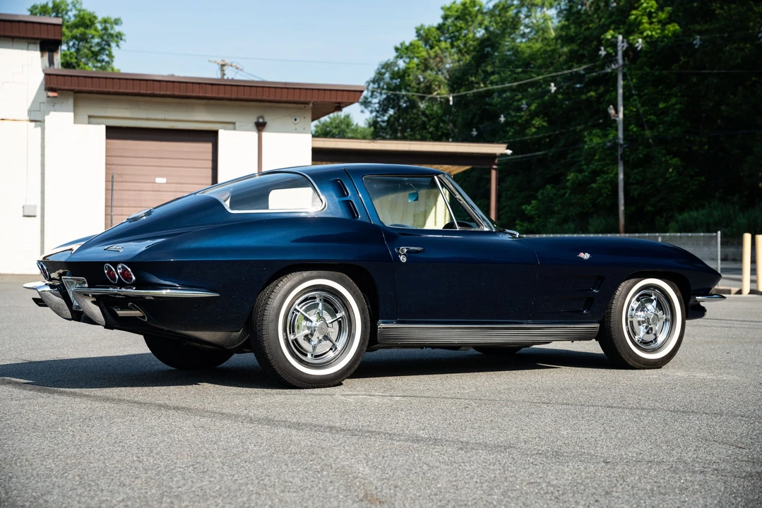 1963 Chevrolet Corvette C2 - Image 16 of 31