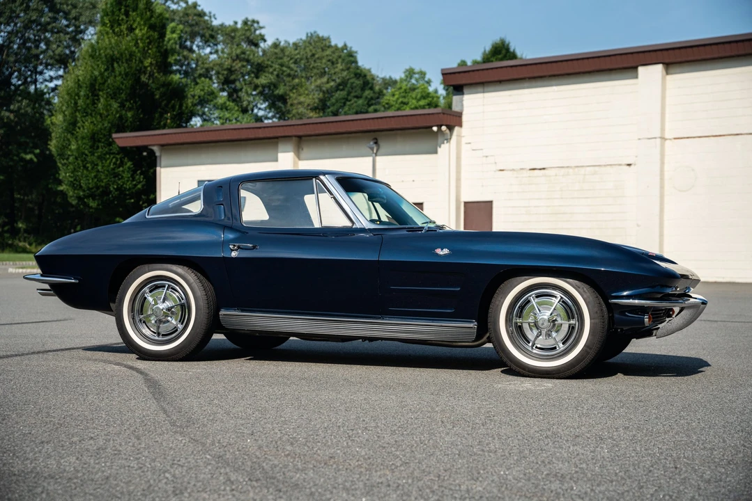1963 Chevrolet Corvette C2 - Image 13 of 31