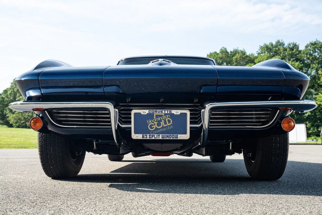 1963 Chevrolet Corvette C2 - Image 10 of 31