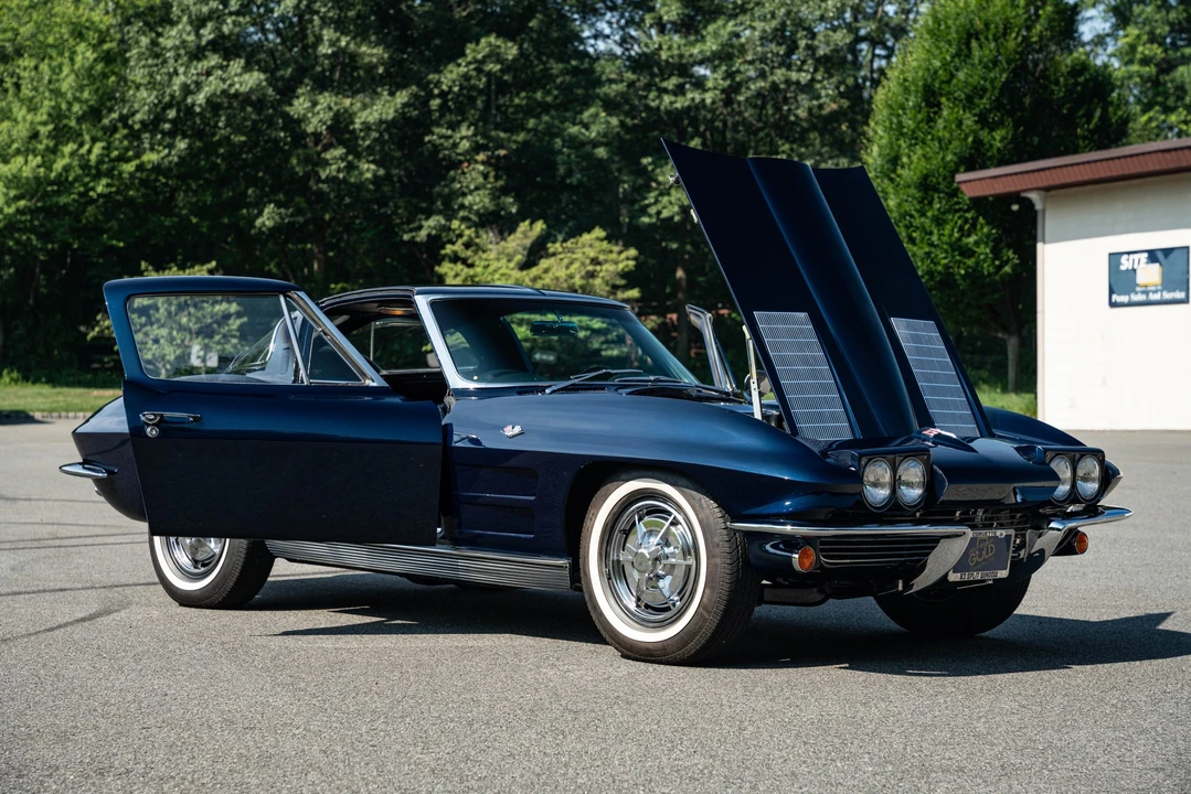 1963 Chevrolet Corvette C2 - Image 29 of 31