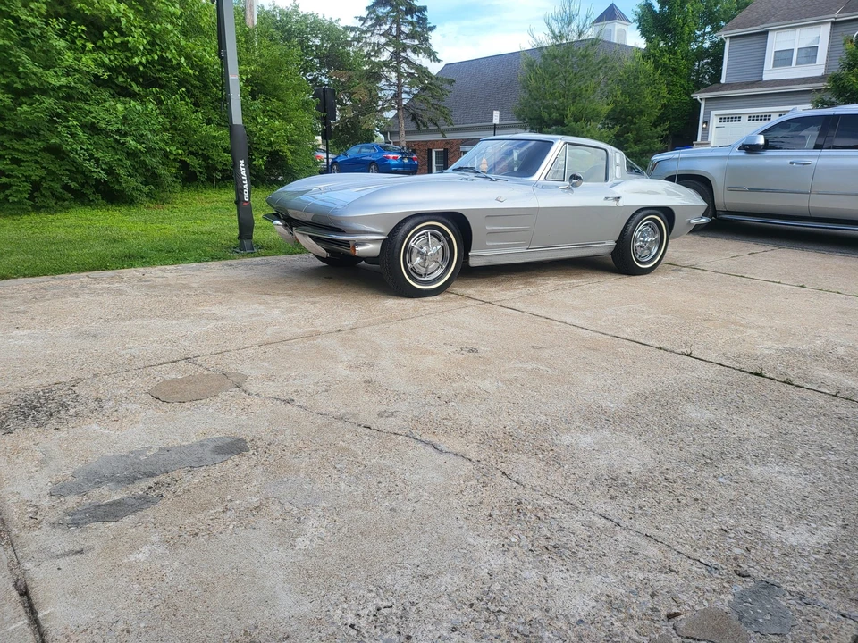 1963 Chevrolet Corvette C2 - Image 8 of 31
