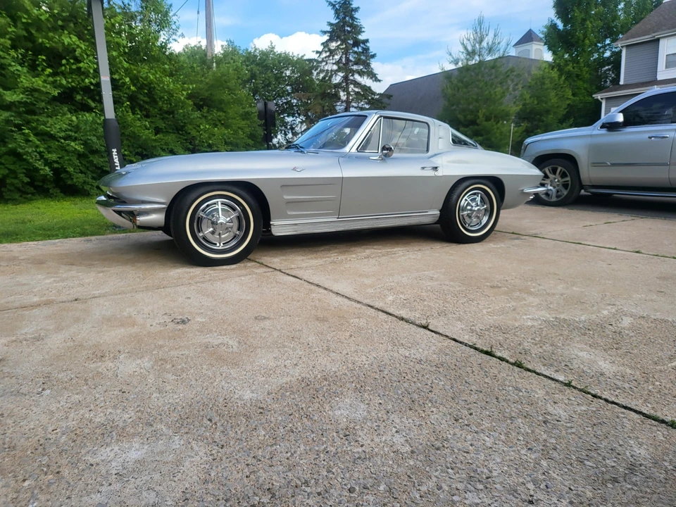 1963 Chevrolet Corvette C2 - Image 12 of 31