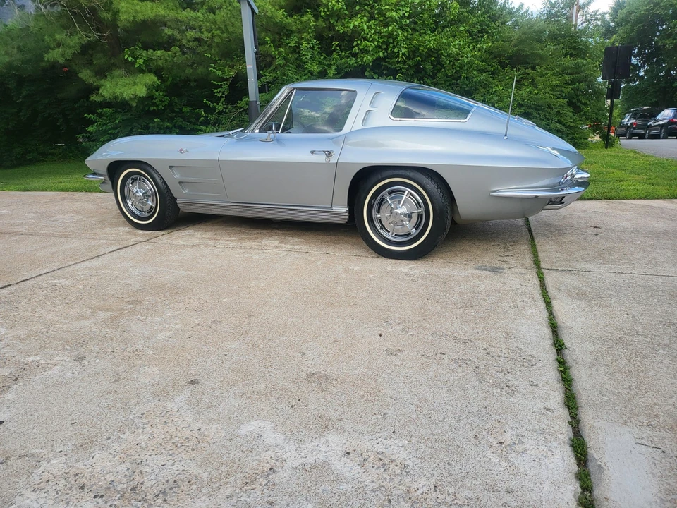 1963 Chevrolet Corvette C2 - Image 13 of 31