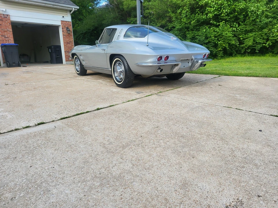 1963 Chevrolet Corvette C2 - Image 15 of 31