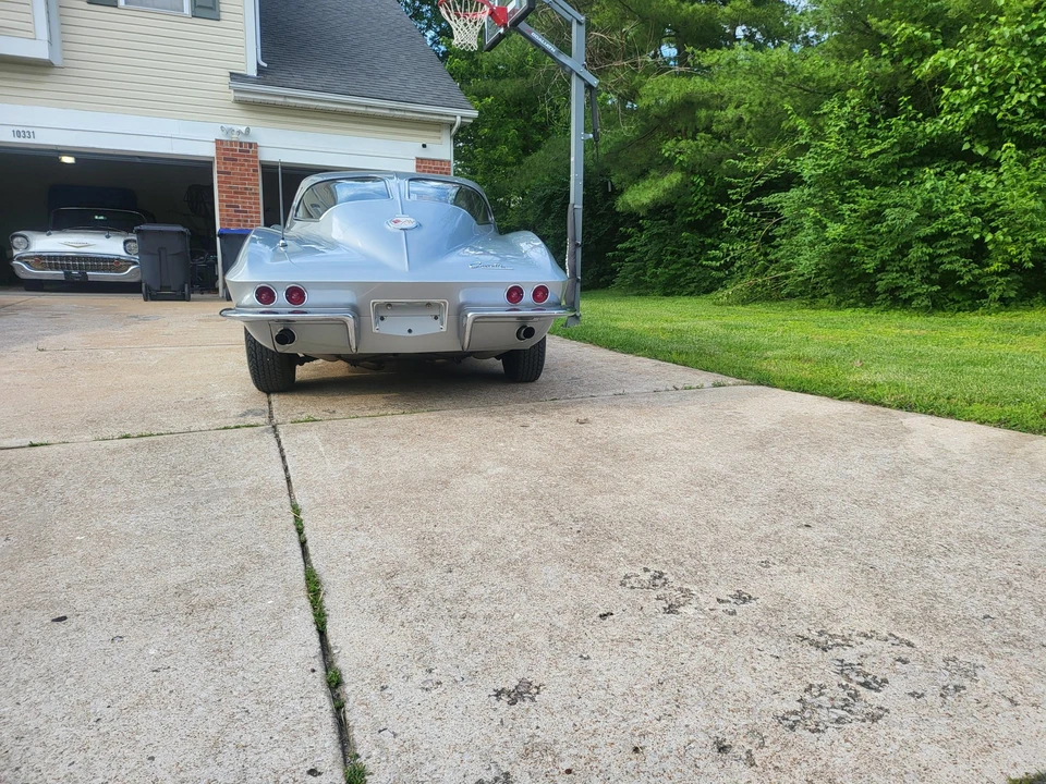 1963 Chevrolet Corvette C2 - Image 19 of 31