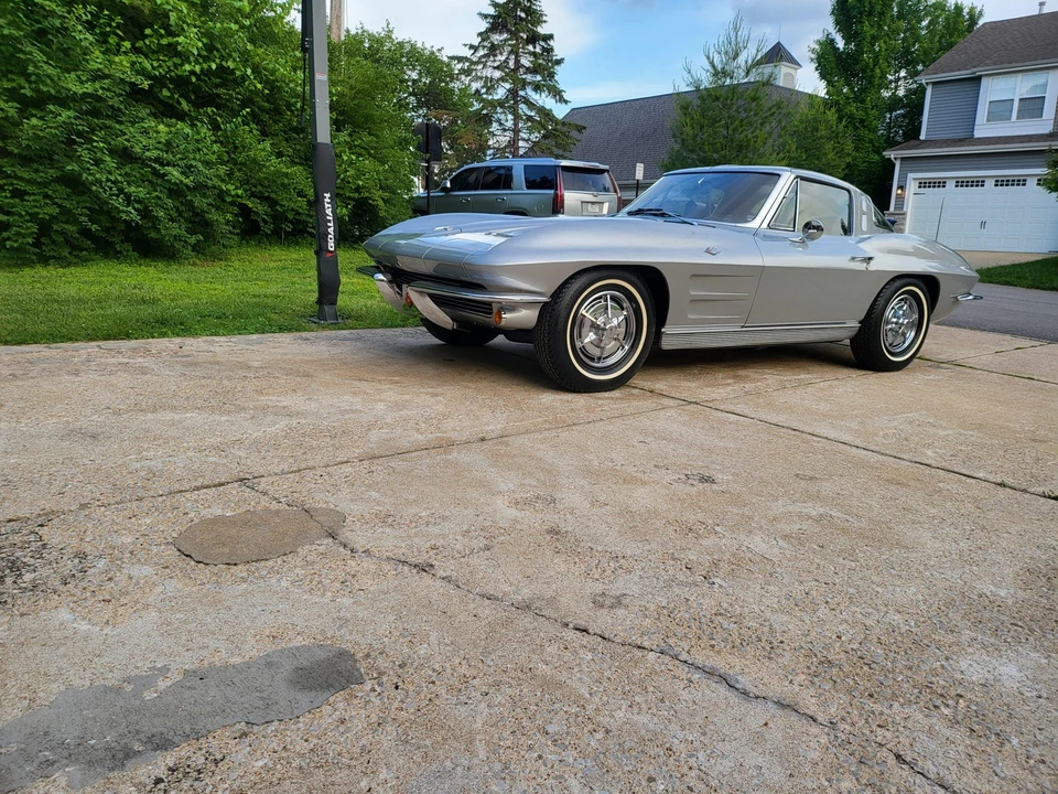 1963 Chevrolet Corvette C2 - Image 6 of 31