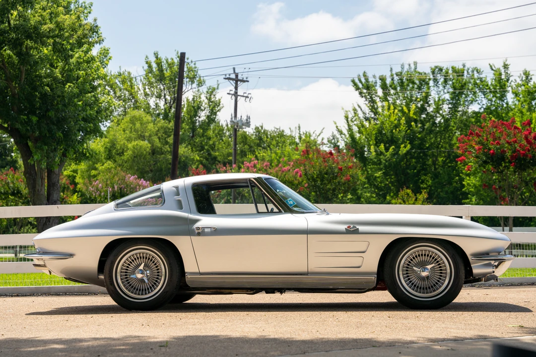 1963 Chevrolet Corvette C2 - Image 13 of 31