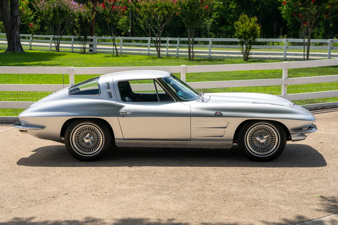 1963 Chevrolet Corvette C2 - Image 14 of 31