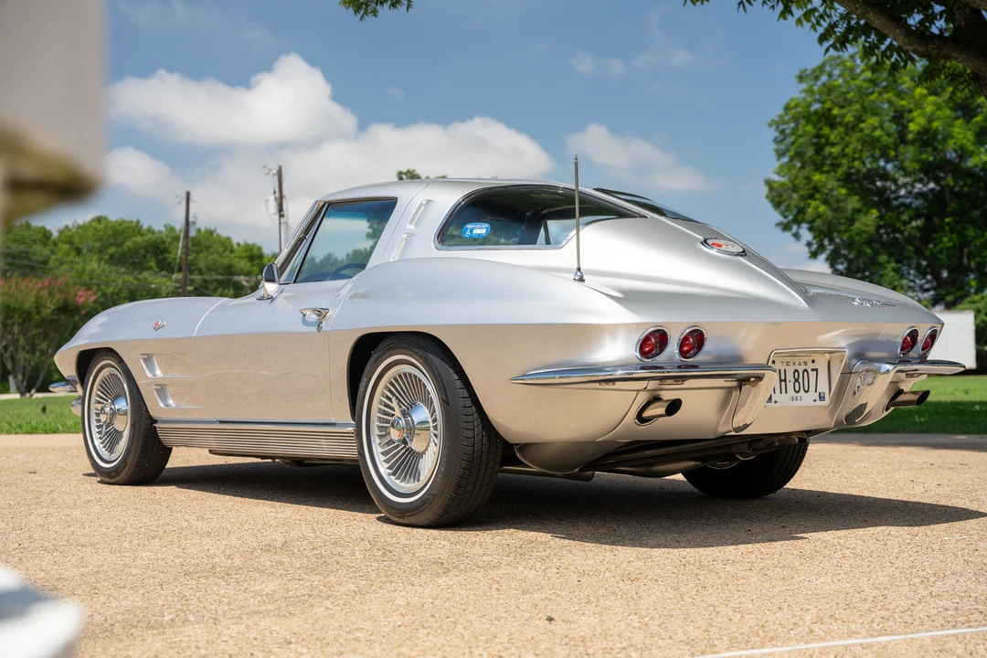 1963 Chevrolet Corvette C2 - Image 25 of 31