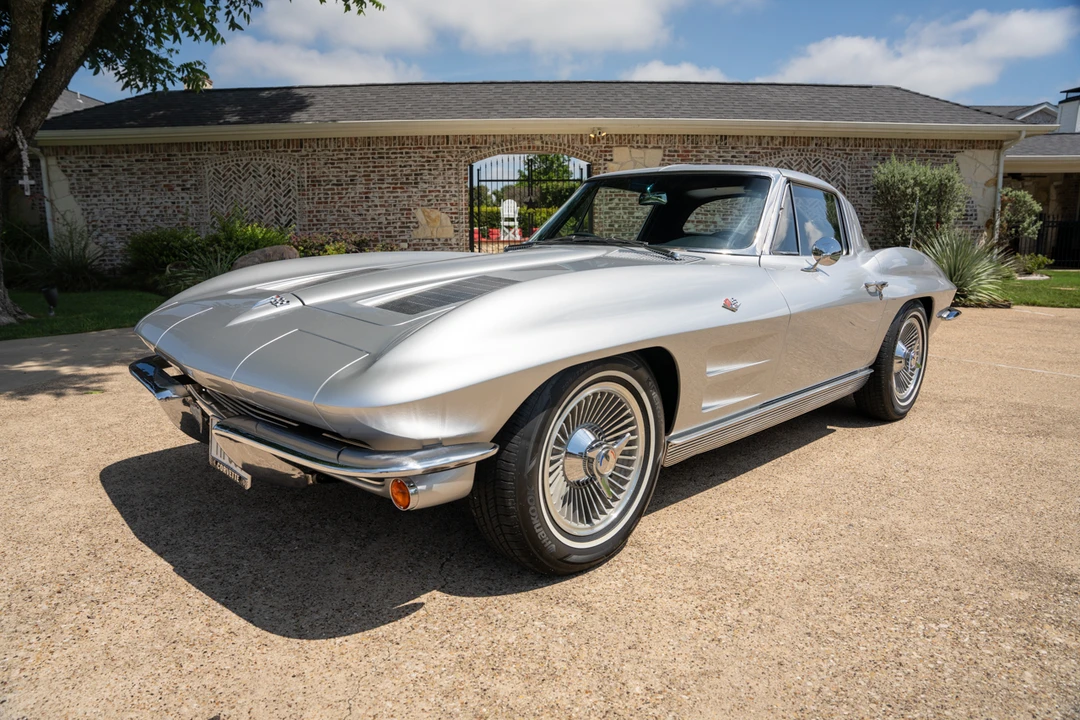 1963 Chevrolet Corvette C2 - Image 3 of 31