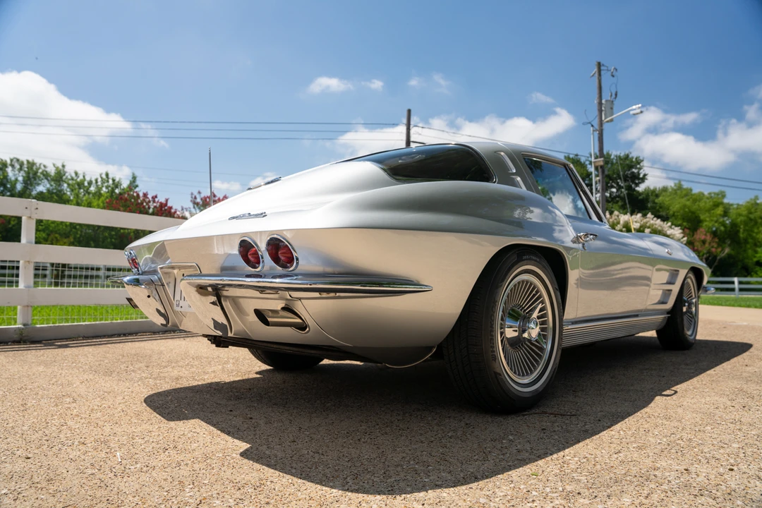 1963 Chevrolet Corvette C2 - Image 20 of 31