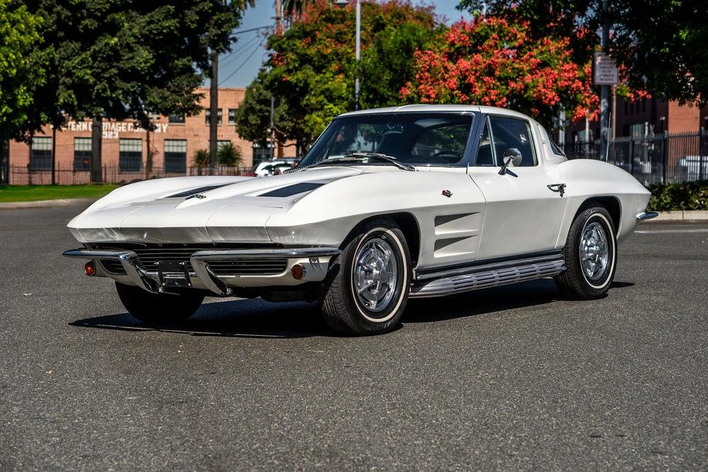 1963 Chevrolet Corvette C2 - Image 2 of 31