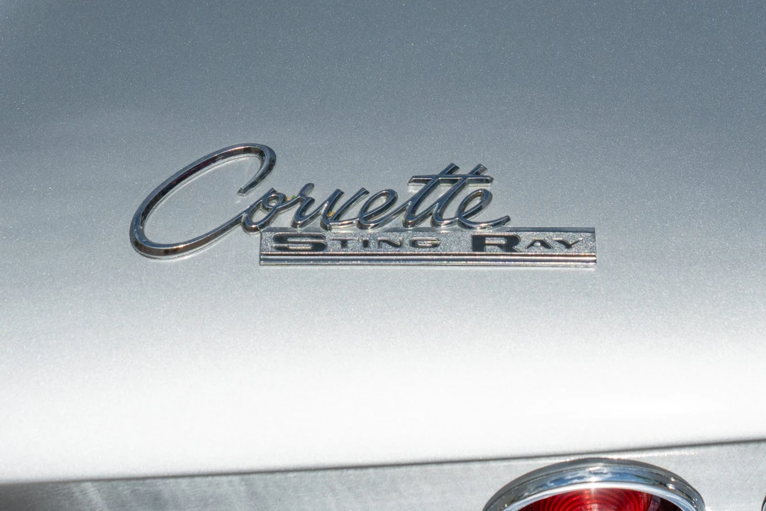 1963 Chevrolet Corvette C2 - Image 19 of 31