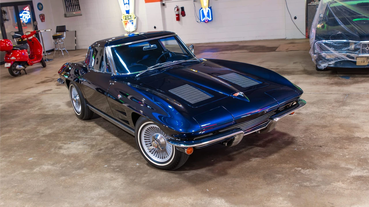 1963 Chevrolet Corvette C2 - Image 12 of 31