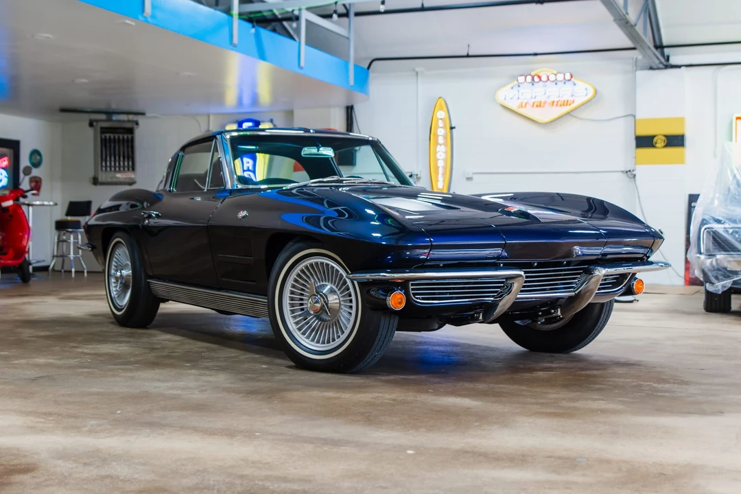 1963 Chevrolet Corvette C2 - Image 9 of 31