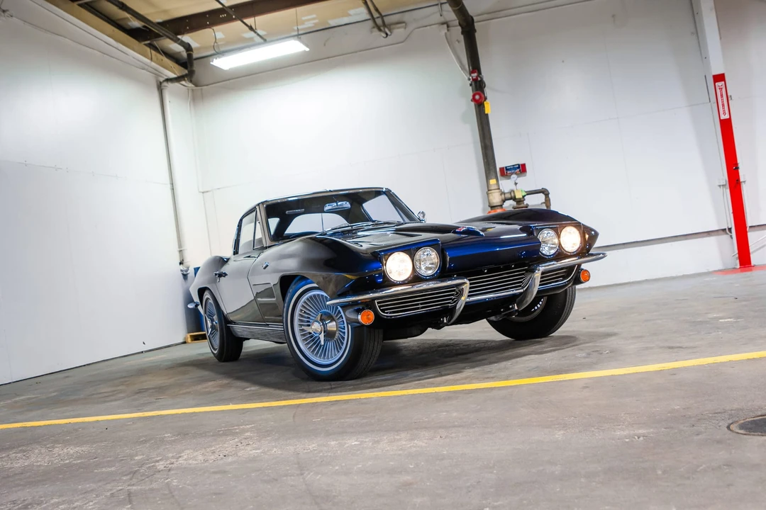 1963 Chevrolet Corvette C2 - Image 14 of 31