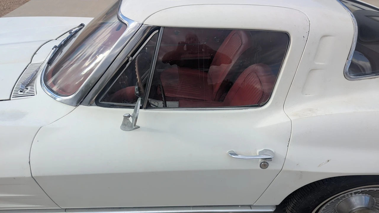 1963 Chevrolet Corvette C2 - Image 18 of 31