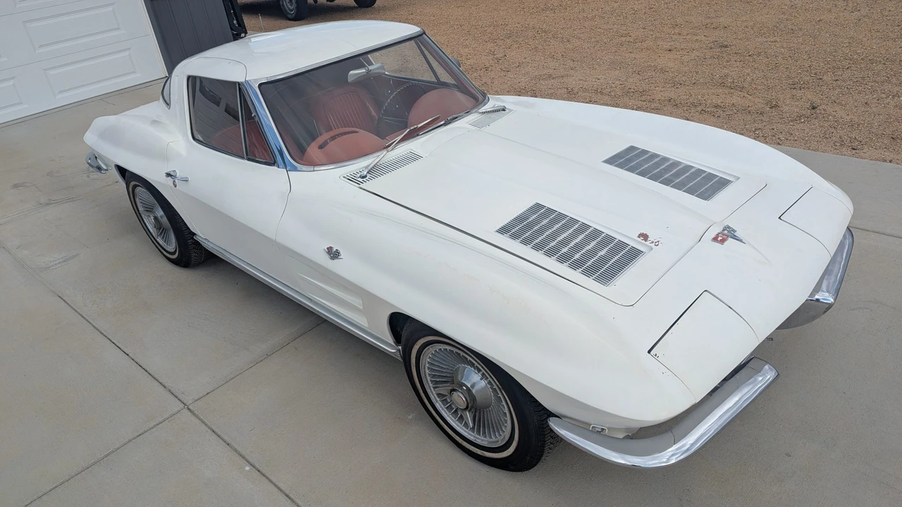 1963 Chevrolet Corvette C2 - Image 7 of 31