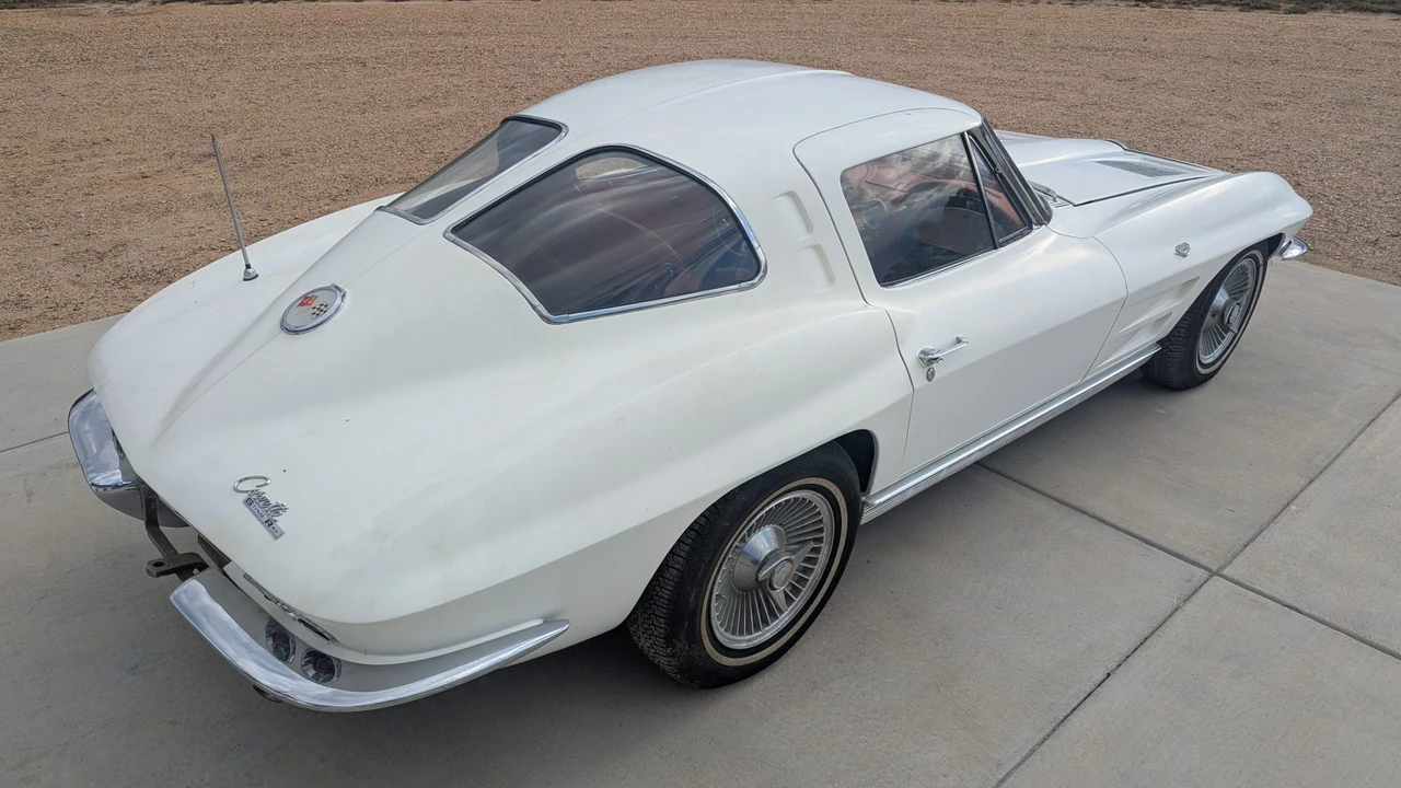 1963 Chevrolet Corvette C2 - Image 10 of 31