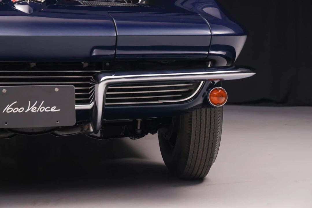 1963 Chevrolet Corvette C2 - Image 18 of 31