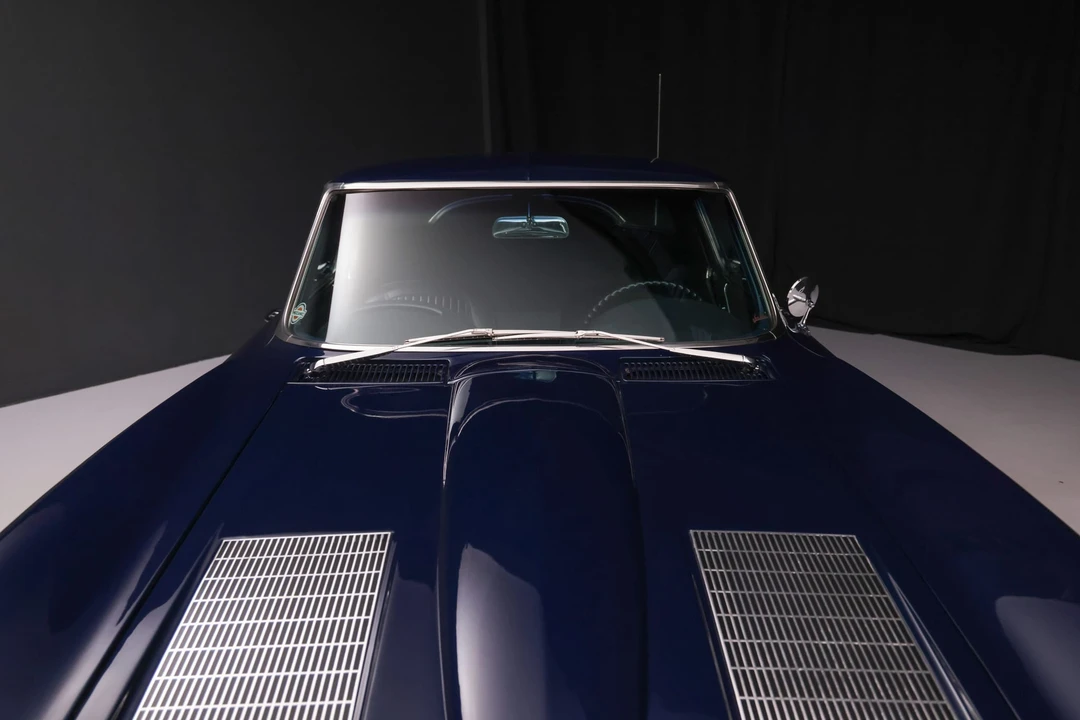 1963 Chevrolet Corvette C2 - Image 21 of 31