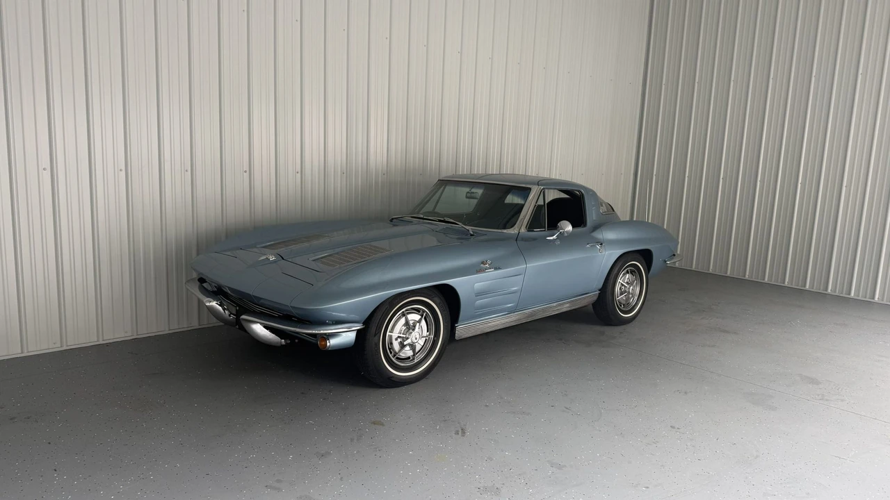 1963 Chevrolet Corvette C2 - Image 6 of 31