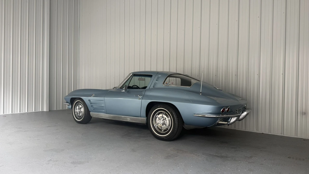 1963 Chevrolet Corvette C2 - Image 28 of 31