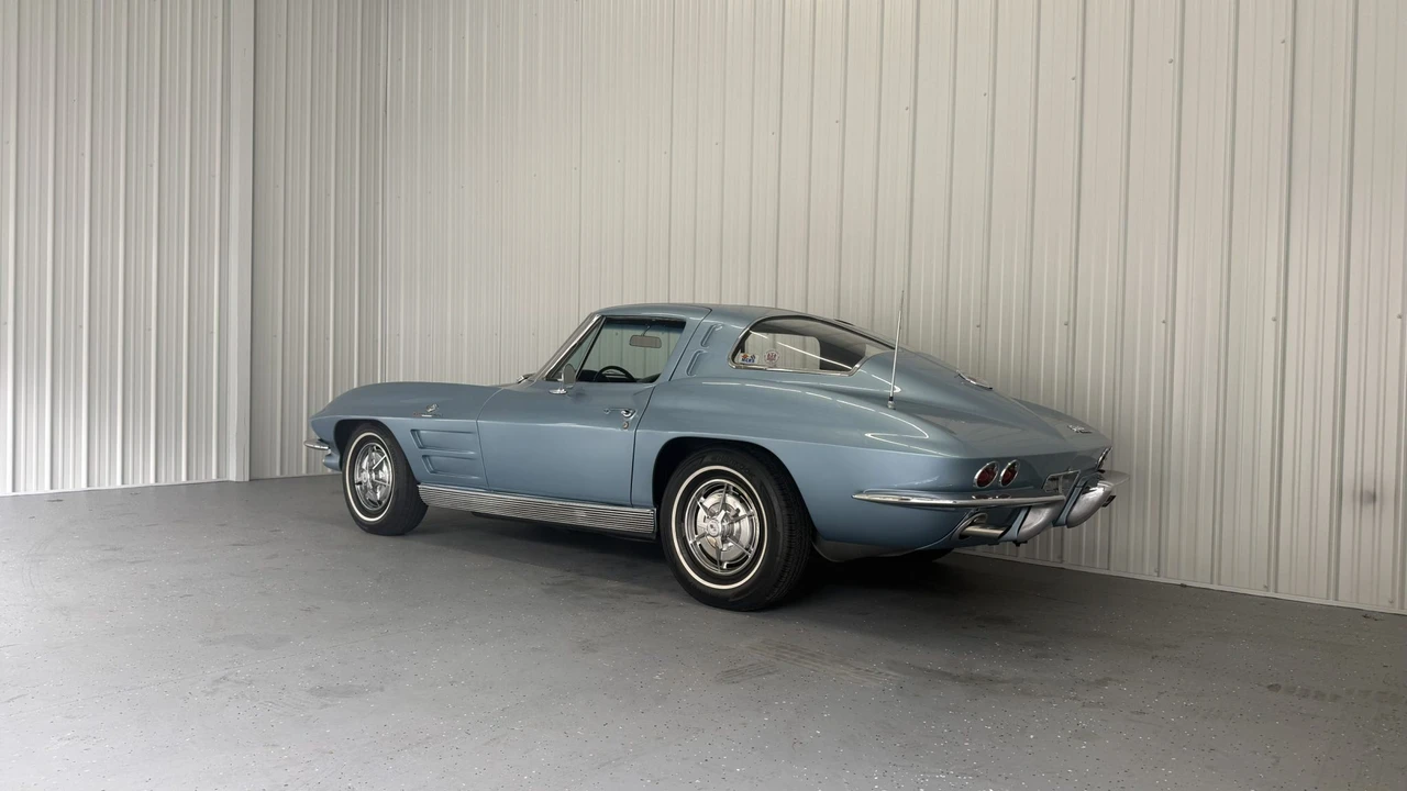 1963 Chevrolet Corvette C2 - Image 27 of 31