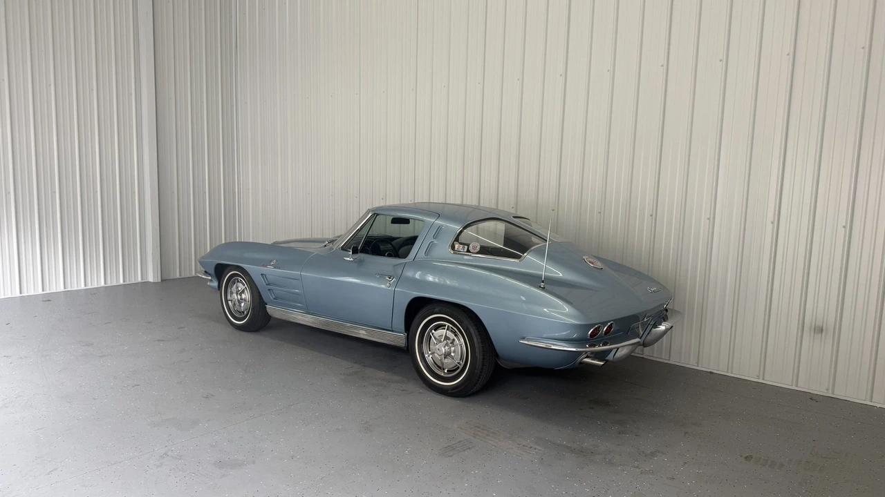 1963 Chevrolet Corvette C2 - Image 24 of 31
