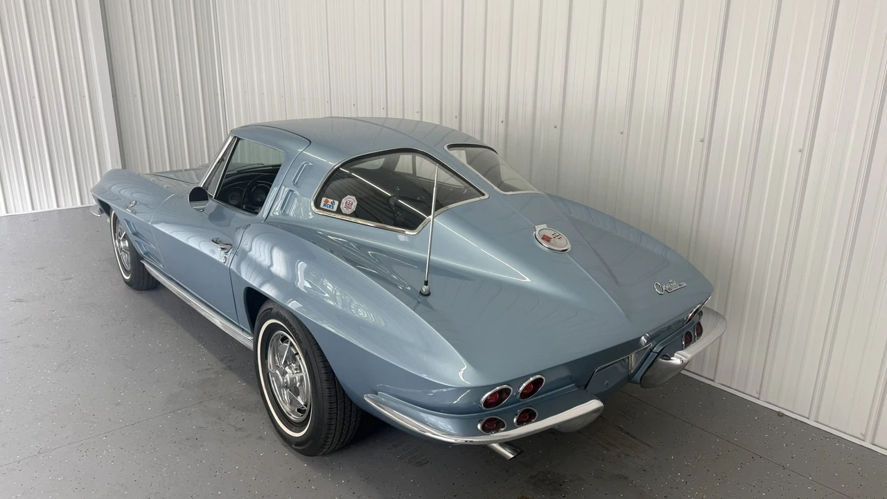 1963 Chevrolet Corvette C2 - Image 22 of 31