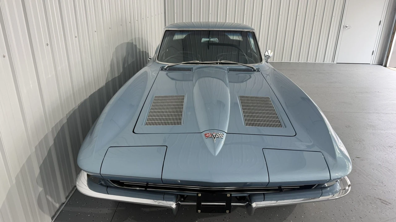 1963 Chevrolet Corvette C2 - Image 10 of 31