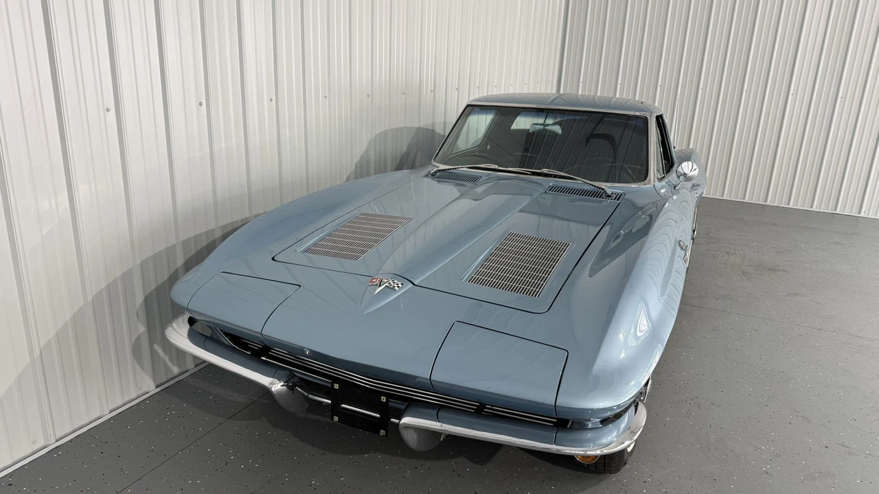 1963 Chevrolet Corvette C2 - Image 9 of 31