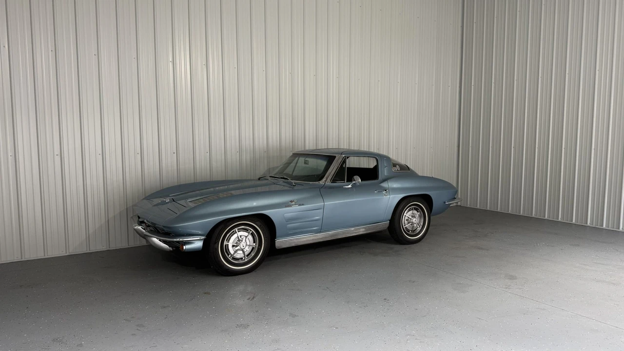 1963 Chevrolet Corvette C2 - Image 2 of 31