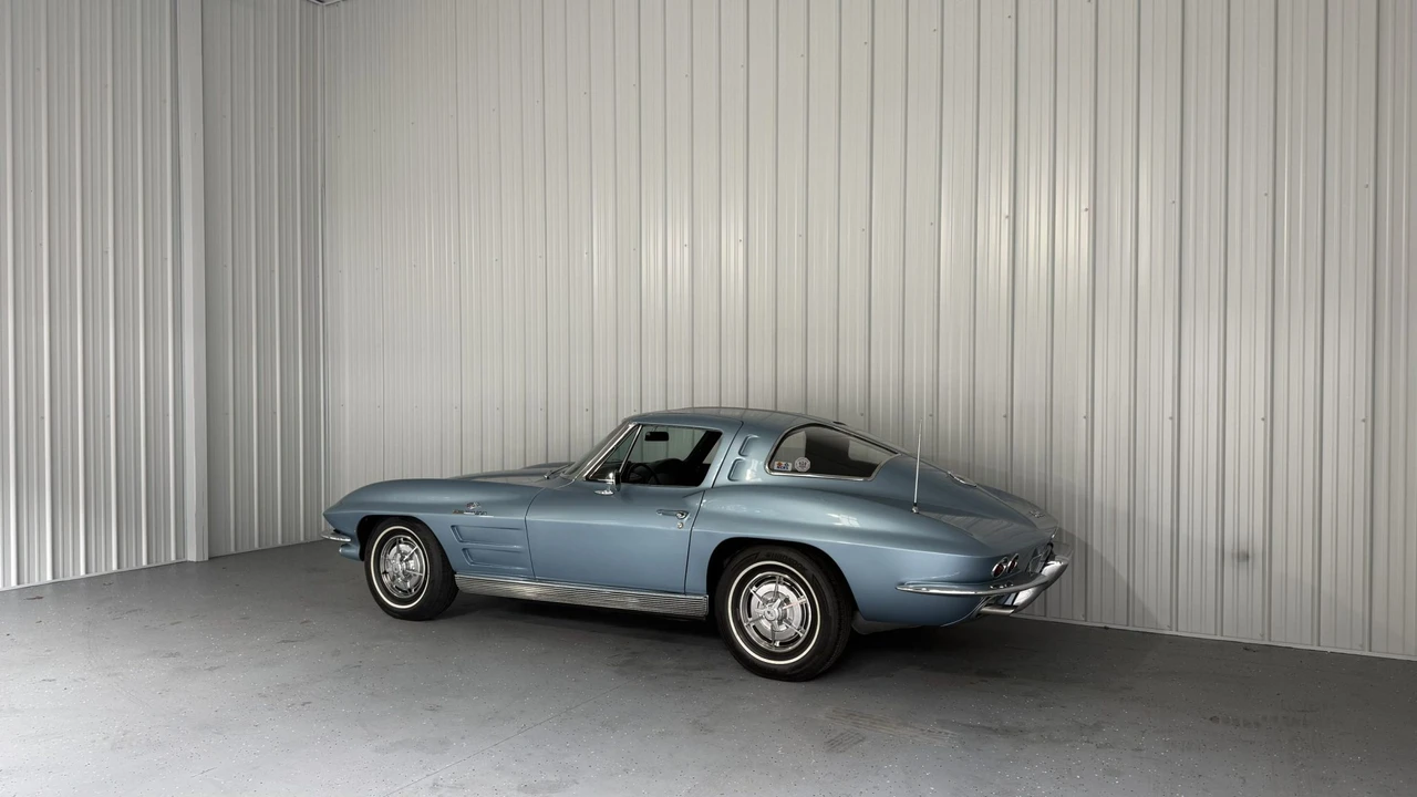 1963 Chevrolet Corvette C2 - Image 29 of 31