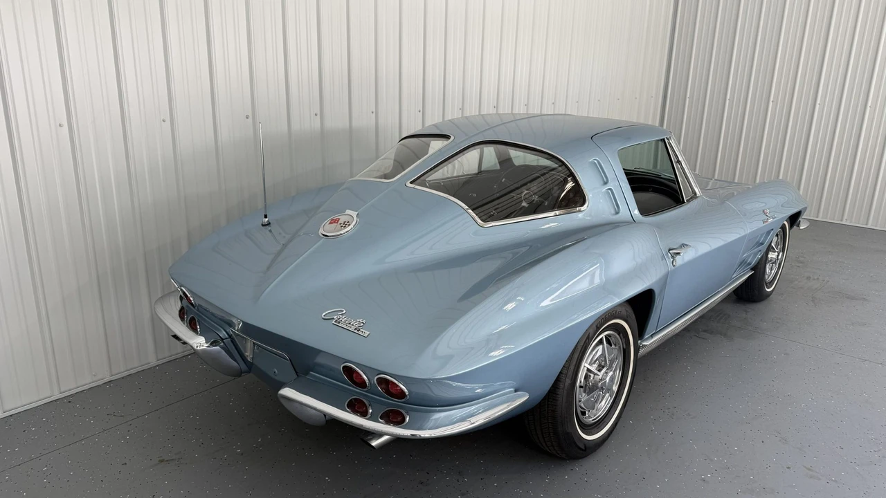 1963 Chevrolet Corvette C2 - Image 21 of 31