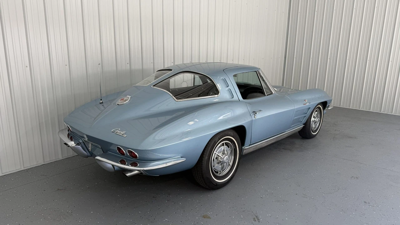 1963 Chevrolet Corvette C2 - Image 19 of 31