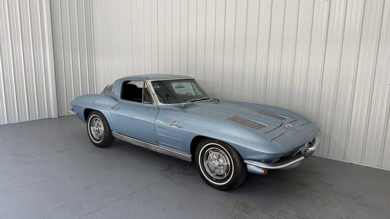 1963 Chevrolet Corvette C2 - Image 13 of 31