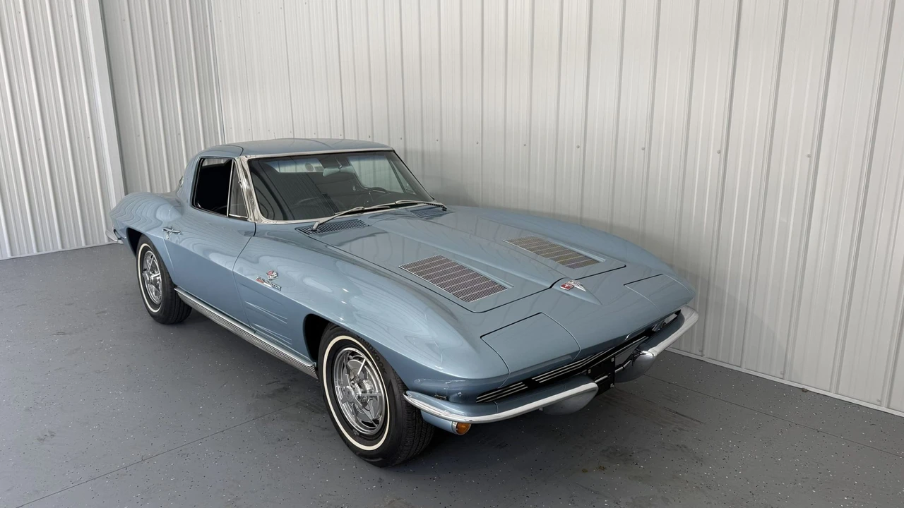 1963 Chevrolet Corvette C2 - Image 11 of 31