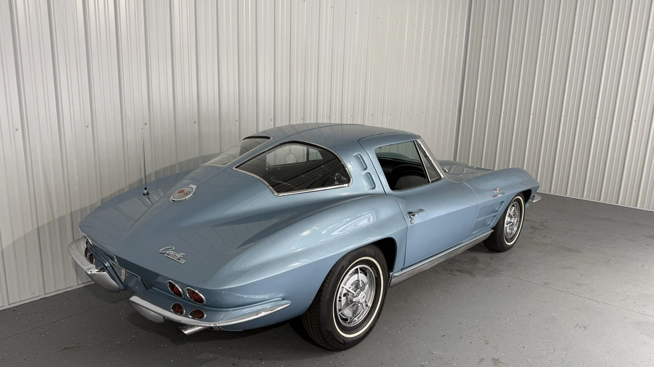 1963 Chevrolet Corvette C2 - Image 20 of 31