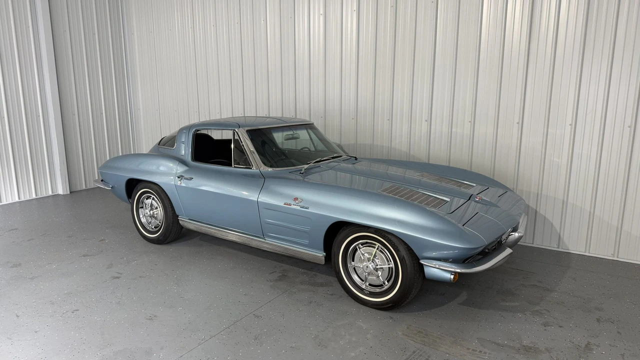 1963 Chevrolet Corvette C2 - Image 14 of 31