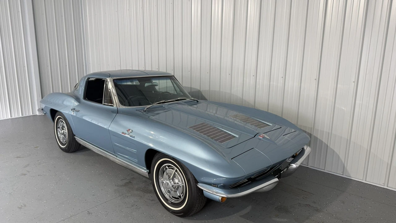 1963 Chevrolet Corvette C2 - Image 12 of 31